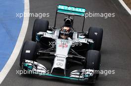 Pascal Wehrlein (GER) Mercedes AMG F1 W05 Hybrid Test Driver. 12.07.2016. Formula One In-Season Testing, Day One, Silverstone, England. Tuesday.