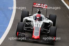 Santino Ferrucci (USA) Haas F1 Team Development Driver. 12.07.2016. Formula One In-Season Testing, Day One, Silverstone, England. Tuesday.