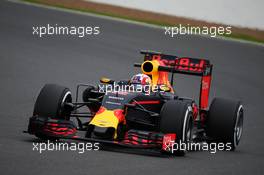 Pierre Gasly (FRA) Red Bull Racing RB12 Test Driver. 13.07.2016. Formula One In-Season Testing, Day Two, Silverstone, England. Wednesday.