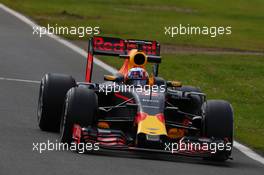 Pierre Gasly (FRA) Red Bull Racing RB12 Test Driver.  13.07.2016. Formula One In-Season Testing, Day Two, Silverstone, England. Wednesday.