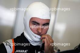 Sergio Perez (MEX) Sahara Force India F1. 25.11.2016. Formula 1 World Championship, Rd 21, Abu Dhabi Grand Prix, Yas Marina Circuit, Abu Dhabi, Practice Day.