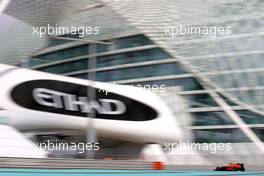 Max Verstappen (NLD) Red Bull Racing  25.11.2016. Formula 1 World Championship, Rd 21, Abu Dhabi Grand Prix, Yas Marina Circuit, Abu Dhabi, Practice Day.