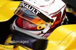 Kevin Magnussen (DEN) Renault Sport F1 Team RS16. 25.11.2016. Formula 1 World Championship, Rd 21, Abu Dhabi Grand Prix, Yas Marina Circuit, Abu Dhabi, Practice Day.