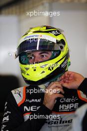 Sergio Perez (MEX) Sahara Force India F1. 25.11.2016. Formula 1 World Championship, Rd 21, Abu Dhabi Grand Prix, Yas Marina Circuit, Abu Dhabi, Practice Day.
