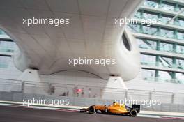 Jolyon Palmer (GBR) Renault Sport F1 Team RS16. 25.11.2016. Formula 1 World Championship, Rd 21, Abu Dhabi Grand Prix, Yas Marina Circuit, Abu Dhabi, Practice Day.