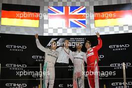 Nico Rosberg (GER) Mercedes AMG F1, Lewis Hamilton (GBR) Mercedes AMG F1 and Sebastian Vettel (GER) Scuderia Ferrari  27.11.2016. Formula 1 World Championship, Rd 21, Abu Dhabi Grand Prix, Yas Marina Circuit, Abu Dhabi, Race Day.