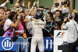 Nico Rosberg (GER) Mercedes AMG F1   27.11.2016. Formula 1 World Championship, Rd 21, Abu Dhabi Grand Prix, Yas Marina Circuit, Abu Dhabi, Race Day.