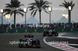 Daniil Kvyat (RUS) Scuderia Toro Rosso STR11. 27.11.2016. Formula 1 World Championship, Rd 21, Abu Dhabi Grand Prix, Yas Marina Circuit, Abu Dhabi, Race Day.