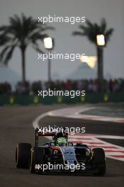 Nico Hulkenberg (GER) Sahara Force India F1 VJM09. 27.11.2016. Formula 1 World Championship, Rd 21, Abu Dhabi Grand Prix, Yas Marina Circuit, Abu Dhabi, Race Day.