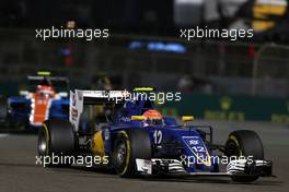Felipe Nasr (BRA) Sauber F1 Team  27.11.2016. Formula 1 World Championship, Rd 21, Abu Dhabi Grand Prix, Yas Marina Circuit, Abu Dhabi, Race Day.