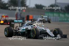 Lewis Hamilton (GBR) Mercedes AMG F1   27.11.2016. Formula 1 World Championship, Rd 21, Abu Dhabi Grand Prix, Yas Marina Circuit, Abu Dhabi, Race Day.