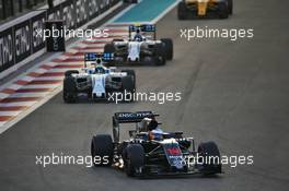 Fernando Alonso (ESP) McLaren MP4-31. 27.11.2016. Formula 1 World Championship, Rd 21, Abu Dhabi Grand Prix, Yas Marina Circuit, Abu Dhabi, Race Day.