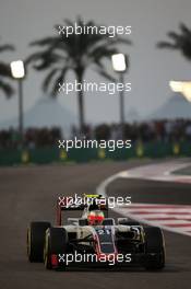 Esteban Gutierrez (MEX) Haas F1 Team VF-16. 27.11.2016. Formula 1 World Championship, Rd 21, Abu Dhabi Grand Prix, Yas Marina Circuit, Abu Dhabi, Race Day.