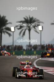 Kimi Raikkonen (FIN) Ferrari SF16-H. 27.11.2016. Formula 1 World Championship, Rd 21, Abu Dhabi Grand Prix, Yas Marina Circuit, Abu Dhabi, Race Day.