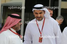 Muhammed Al Khalifa (BRN) Bahrain Circuit Chairman (Left). 26.11.2016. Formula 1 World Championship, Rd 21, Abu Dhabi Grand Prix, Yas Marina Circuit, Abu Dhabi, Qualifying Day.