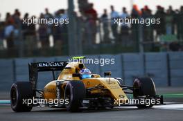 Jolyon Palmer (GBR) Renault Sport F1 Team RS16. 26.11.2016. Formula 1 World Championship, Rd 21, Abu Dhabi Grand Prix, Yas Marina Circuit, Abu Dhabi, Qualifying Day.