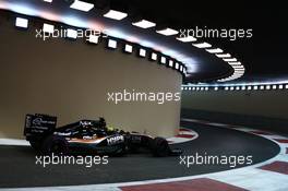 Sergio Perez (MEX) Sahara Force India F1 VJM09. 26.11.2016. Formula 1 World Championship, Rd 21, Abu Dhabi Grand Prix, Yas Marina Circuit, Abu Dhabi, Qualifying Day.