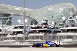 Felipe Nasr (BRA) Sauber C35. 26.11.2016. Formula 1 World Championship, Rd 21, Abu Dhabi Grand Prix, Yas Marina Circuit, Abu Dhabi, Qualifying Day.