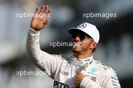 Lewis Hamilton (GBR) Mercedes AMG F1   27.11.2016. Formula 1 World Championship, Rd 21, Abu Dhabi Grand Prix, Yas Marina Circuit, Abu Dhabi, Race Day.