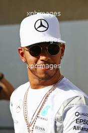 Lewis Hamilton (GBR) Mercedes AMG F1. 27.11.2016. Formula 1 World Championship, Rd 21, Abu Dhabi Grand Prix, Yas Marina Circuit, Abu Dhabi, Race Day.