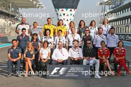 The teams media officers end of season photograph. 27.11.2016. Formula 1 World Championship, Rd 21, Abu Dhabi Grand Prix, Yas Marina Circuit, Abu Dhabi, Race Day.