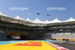 Track atmosphere 24.11.2016. Formula 1 World Championship, Rd 21, Abu Dhabi Grand Prix, Yas Marina Circuit, Abu Dhabi, Preparation Day.