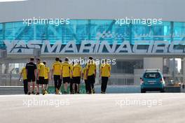 Jolyon Palmer (GBR) Renault Sport F1 Team   24.11.2016. Formula 1 World Championship, Rd 21, Abu Dhabi Grand Prix, Yas Marina Circuit, Abu Dhabi, Preparation Day.