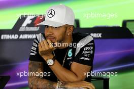 Lewis Hamilton (GBR) Mercedes AMG F1   24.11.2016. Formula 1 World Championship, Rd 21, Abu Dhabi Grand Prix, Yas Marina Circuit, Abu Dhabi, Preparation Day.