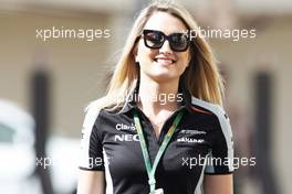 Victoria Helyar (GBR) Sahara Force India F1 Team. 24.11.2016. Formula 1 World Championship, Rd 21, Abu Dhabi Grand Prix, Yas Marina Circuit, Abu Dhabi, Preparation Day.