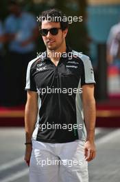 Sergio Perez (MEX) Sahara Force India F1. 24.11.2016. Formula 1 World Championship, Rd 21, Abu Dhabi Grand Prix, Yas Marina Circuit, Abu Dhabi, Preparation Day.