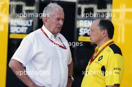 (L to R): Dr Helmut Marko (AUT) Red Bull Motorsport Consultant with Frederic Vasseur (FRA) Renault Sport F1 Team Racing Director. 21.10.2016. Formula 1 World Championship, Rd 18, United States Grand Prix, Austin, Texas, USA, Practice Day.