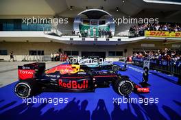 The podium (L to R): Nico Rosberg (GER) Mercedes AMG F1, second; Lewis Hamilton (GBR) Mercedes AMG F1, race winner; Daniel Ricciardo (AUS) Red Bull Racing, third. 23.10.2016. Formula 1 World Championship, Rd 18, United States Grand Prix, Austin, Texas, USA, Race Day.