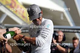 Race winner Lewis Hamilton (GBR) Mercedes AMG F1 celebrates with the team. 23.10.2016. Formula 1 World Championship, Rd 18, United States Grand Prix, Austin, Texas, USA, Race Day.