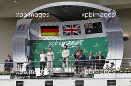 The podium (L to R): Victoria Vowles (GBR) Mercedes AMG F1 Partner Services Director; Nico Rosberg (GER) Mercedes AMG F1, second; Lewis Hamilton (GBR) Mercedes AMG F1, race winner; Daniel Ricciardo (AUS) Red Bull Racing, third. 23.10.2016. Formula 1 World Championship, Rd 18, United States Grand Prix, Austin, Texas, USA, Race Day.
