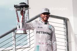 Lewis Hamilton (GBR) Mercedes AMG F1 W07 . 23.10.2016. Formula 1 World Championship, Rd 18, United States Grand Prix, Austin, Texas, USA, Race Day.