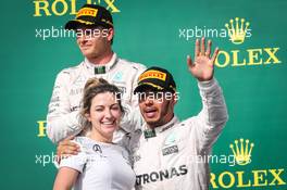 Victoria Vowles and Lewis Hamilton (GBR) Mercedes AMG F1 W07 . 23.10.2016. Formula 1 World Championship, Rd 18, United States Grand Prix, Austin, Texas, USA, Race Day.