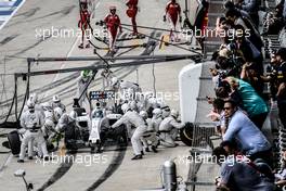 Felipe Massa (BRA) Williams Martini Racing FW38 pit stop. 23.10.2016. Formula 1 World Championship, Rd 18, United States Grand Prix, Austin, Texas, USA, Race Day.