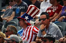 Fans in the grandstand. 23.10.2016. Formula 1 World Championship, Rd 18, United States Grand Prix, Austin, Texas, USA, Race Day.