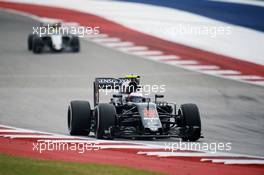 Jenson Button (GBR) McLaren MP4-31. 23.10.2016. Formula 1 World Championship, Rd 18, United States Grand Prix, Austin, Texas, USA, Race Day.