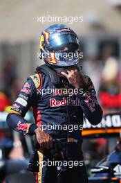 Carlos Sainz Jr (ESP) Scuderia Toro Rosso in qualifying parc ferme. 22.10.2016. Formula 1 World Championship, Rd 18, United States Grand Prix, Austin, Texas, USA, Qualifying Day.