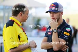 (L to R): Frederic Vasseur (FRA) Renault Sport F1 Team Racing Director with Pierre Gasly (FRA) Red Bull Racing Third Driver. 22.10.2016. Formula 1 World Championship, Rd 18, United States Grand Prix, Austin, Texas, USA, Qualifying Day.