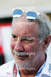 Brad Hollinger (USA) Williams Non-Executive Director. 22.10.2016. Formula 1 World Championship, Rd 18, United States Grand Prix, Austin, Texas, USA, Qualifying Day.