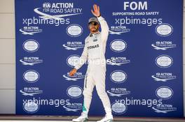 Lewis Hamilton (GBR) Mercedes AMG F1 celebrates his pole position in parc ferme. 22.10.2016. Formula 1 World Championship, Rd 18, United States Grand Prix, Austin, Texas, USA, Qualifying Day.