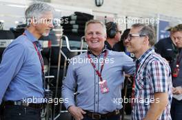 (L to R): Damon Hill (GBR) Sky Sports Presenter with Johnny Herbert (GBR) Sky Sports F1 Presenter and Jacques Villeneuve (CDN). 22.10.2016. Formula 1 World Championship, Rd 18, United States Grand Prix, Austin, Texas, USA, Qualifying Day.