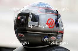 The helmet of Romain Grosjean (FRA) Haas F1 Team, celebrating his 100th GP, at a team photograph. 23.10.2016. Formula 1 World Championship, Rd 18, United States Grand Prix, Austin, Texas, USA, Race Day.