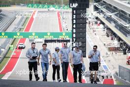 Jordan King (GBR) Manor Racing Development Driver and Alexander Rossi (USA) Manor Racing Reserve Driver walk the circuit with the team. 20.10.2016. Formula 1 World Championship, Rd 18, United States Grand Prix, Austin, Texas, USA, Preparation Day.