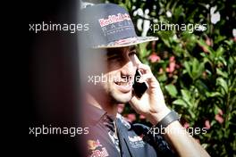 Daniel Ricciardo (AUS) Red Bull Racing. 20.10.2016. Formula 1 World Championship, Rd 18, United States Grand Prix, Austin, Texas, USA, Preparation Day.