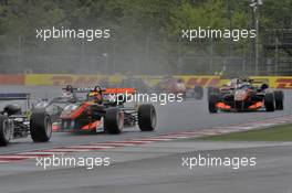 Pedro Piquet (BRA) Van Amersfoort Racing Dallara F312 – Mercedes-Benz, Callum Ilott (GBR) Van Amersfoort Racing Dallara F312 – Mercedes-Benz,  24.04.2016. FIA F3 European Championship 2016, Round 2, Race 3, Hungaroring, Hungary