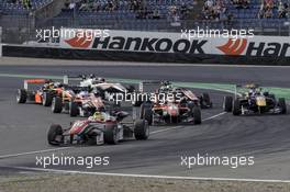 Start, Maximilian Günther (GER) Prema Powerteam Dallara F312 - Mercedes-Benz, 11.09.2016. FIA F3 European Championship 2016, Round 8, Race 3, Nuerburgring, Germany