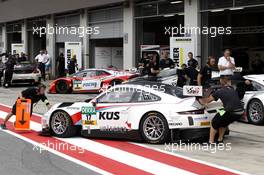 #17 KÜS TEAM 75 Bernhard, Porsche 911 GT3 R: David Jahn, Kévin Estre. 22.-24.07.2016, ADAC GT-Masters, Round 4, Spielberg, Austria.